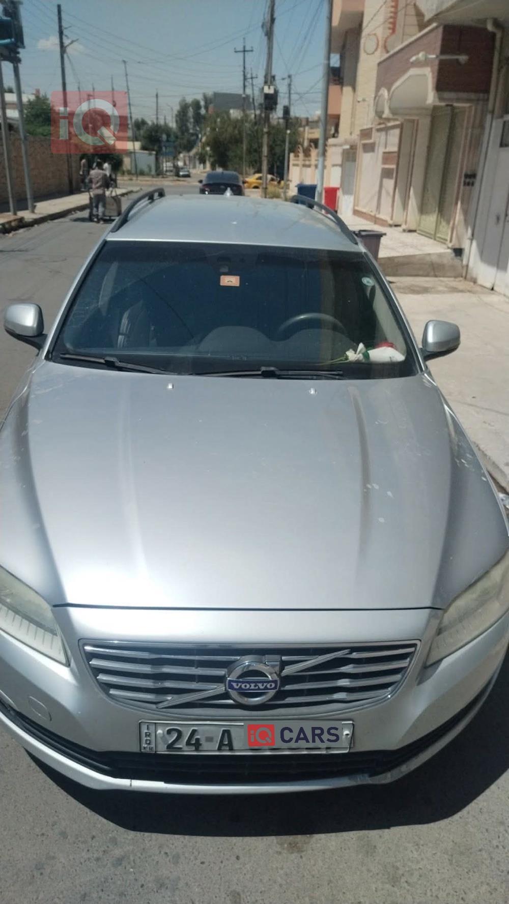 فولفو V70